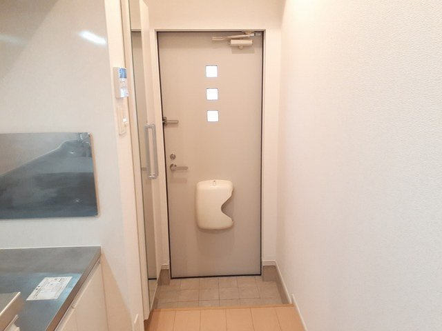 ベルソレイユ壱番館の玄関