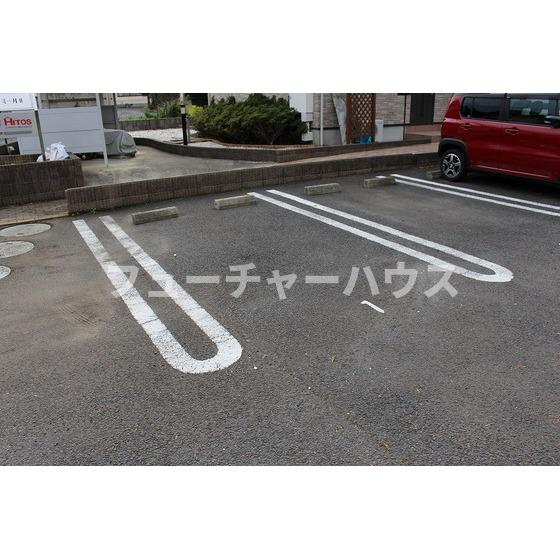ドミール　Ⅱの駐車場