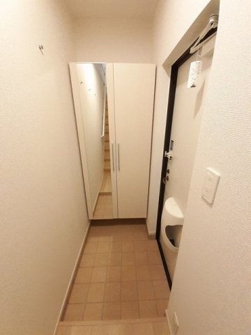 グランド・ルミエール北畝Ⅱの玄関