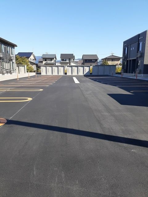ハーモニック　コートⅠの駐車場