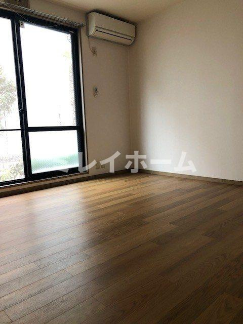 セイスタンェの居間・リビング|同建物内、別のお部屋の参考写真になります。