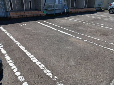 【駐車場】 | フローレスＢ | 駐車場完備です