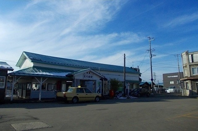 【周辺】 | フローレスＢ | 東大館駅まで579m
