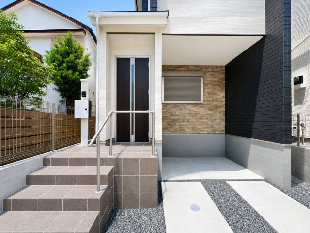 新築戸建 宇治市広野町寺山の玄関