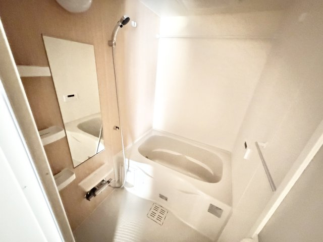 ネオフルールの浴室|※別部屋参考写真