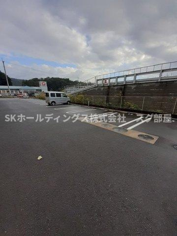 ティ・プルメリアの駐車場