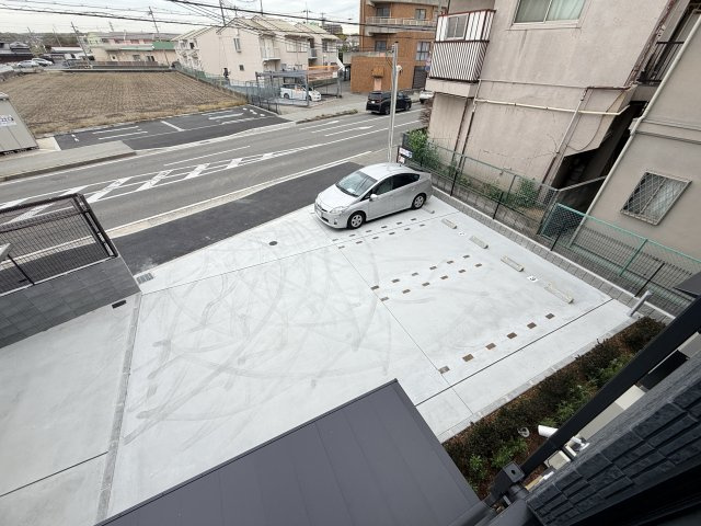 ヴェルナール赤羽の駐車場