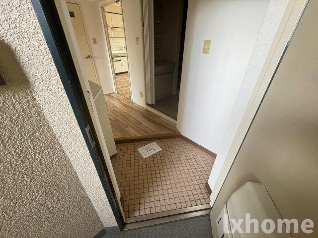 クレサンテールの玄関