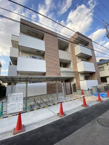 フジパレス千里丘Ⅱ番館のエントランス|清潔なエントランスです