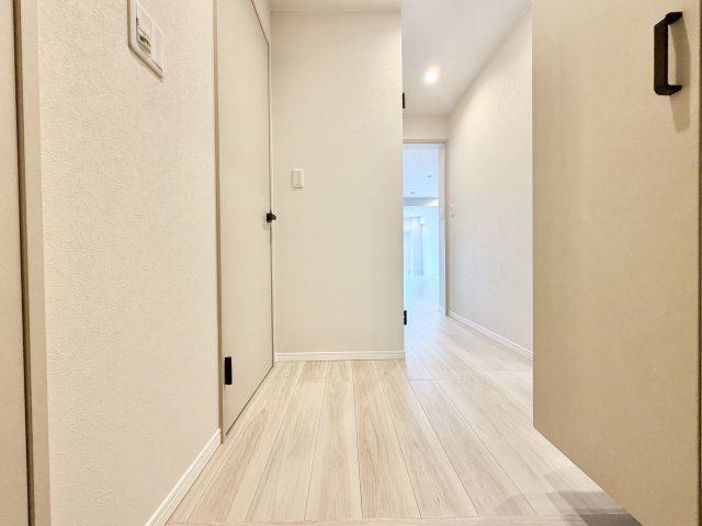 シャルマンコーポ木場町 2号棟の玄関