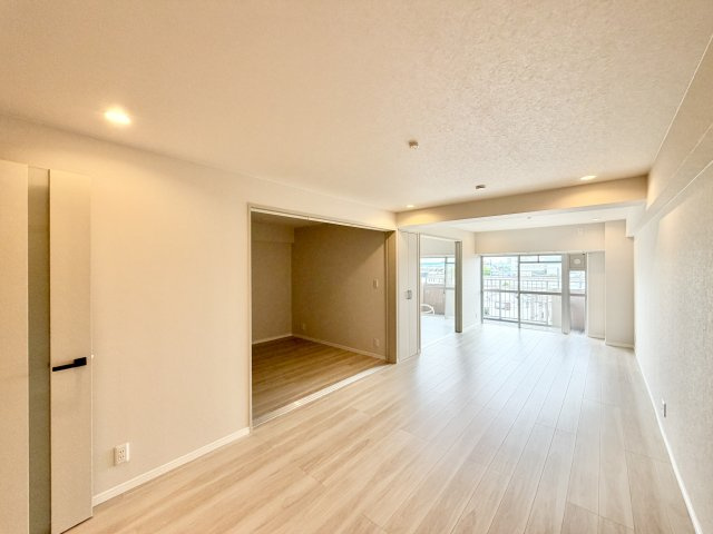 シャルマンコーポ木場町 2号棟の居間・リビング