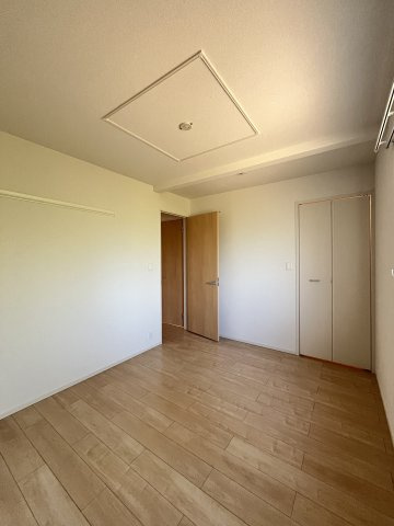 リューナ　Ｂの洋室