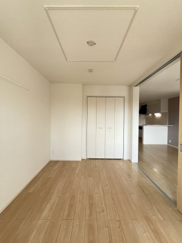 リューナ　Ｂの洋室