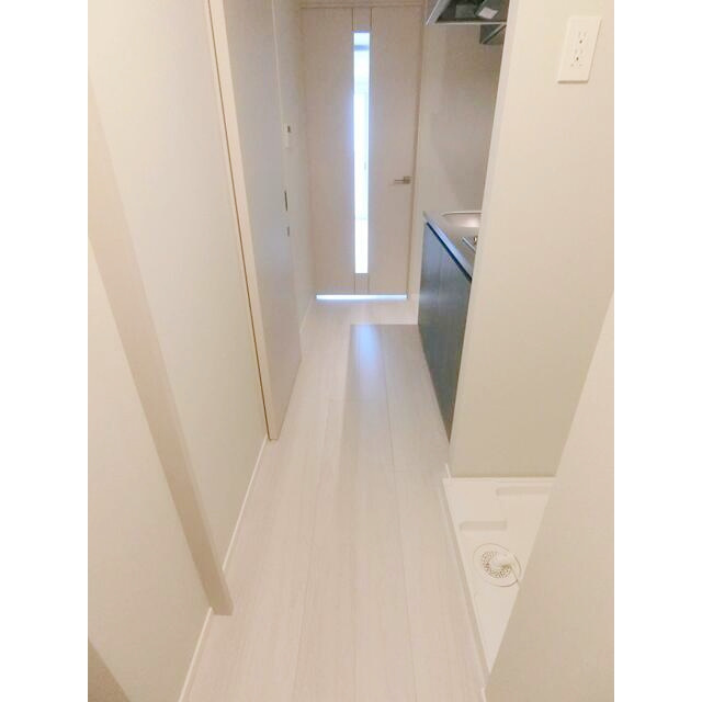 Log横浜駅東の内装