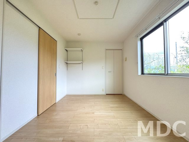 徳島市鮎喰町２丁目のアパートの洋室