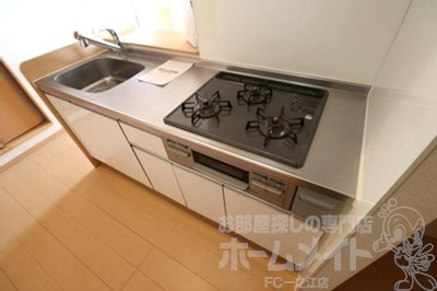 ロイヤルティアラⅡ・Ⅲのキッチン