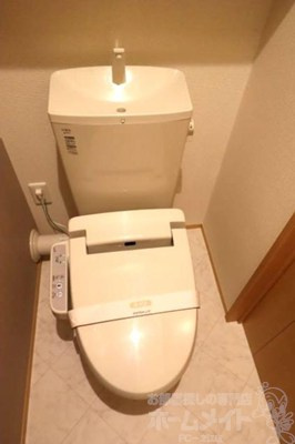 ロイヤルティアラⅡ・Ⅲのトイレ