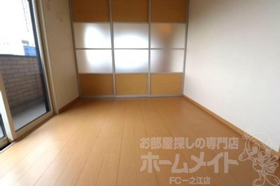 ロイヤルティアラⅡ・Ⅲの洋室