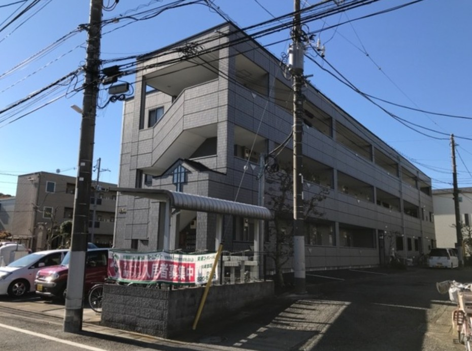 川崎市多摩区宿河原２丁目の賃貸マンションのエントランス