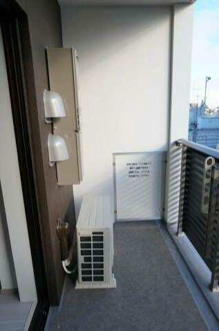 プレミアムフラットひばりヶ丘駅前のバルコニー