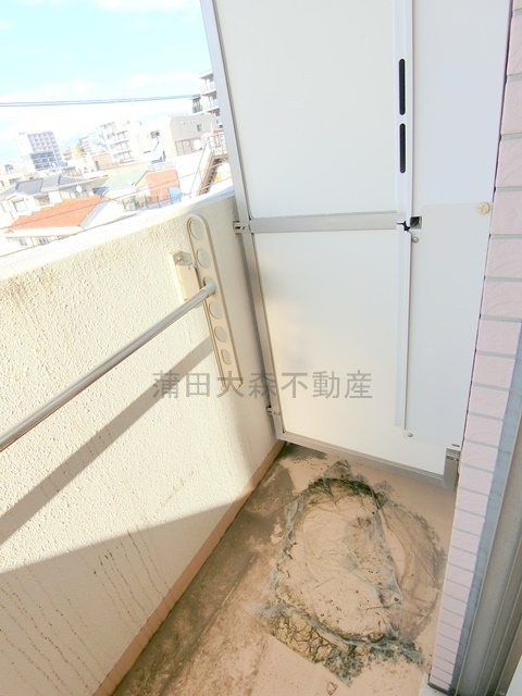 シンシア蒲田セカンドステージの設備|物干し金具付きのバルコニー　