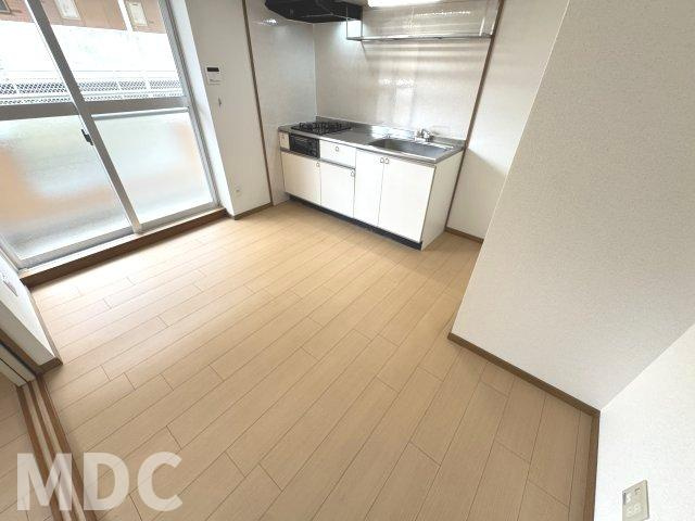 徳島市名東町１丁目の賃貸マンションの居間・リビング