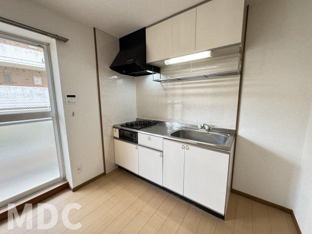 徳島市名東町１丁目の賃貸マンションのキッチン