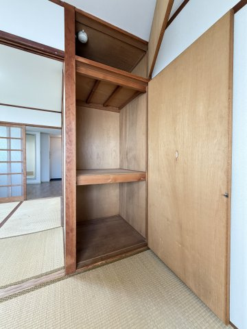 住吉ハイツの収納