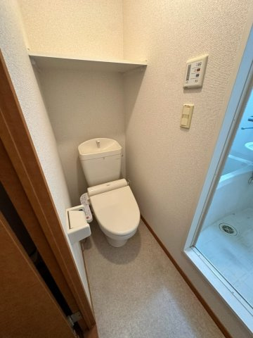 レオパレス逆瀬川のトイレ