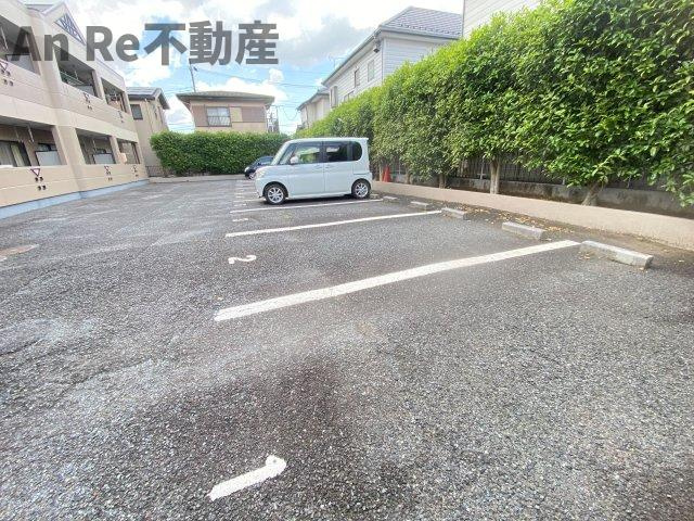 スペリオルＫの駐車場