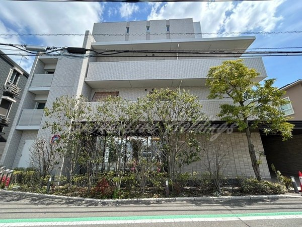 茅ヶ崎市赤松町の賃貸マンションの外観