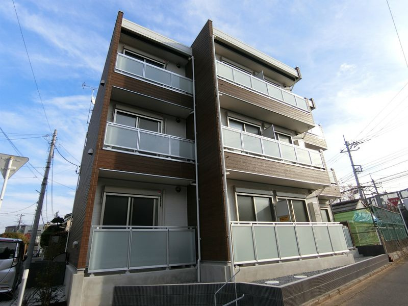 リブリ・ラシーナⅢの外観