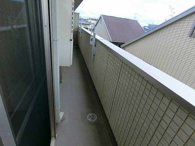 Crescent小松のバルコニー