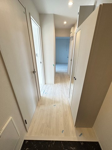 レガリア東園田の玄関