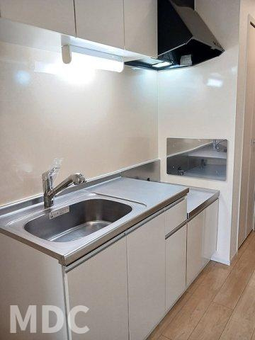 徳島市西二軒屋町２丁目のアパートのキッチン
