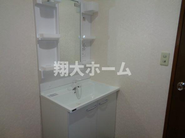 三河屋ビルの洗面所