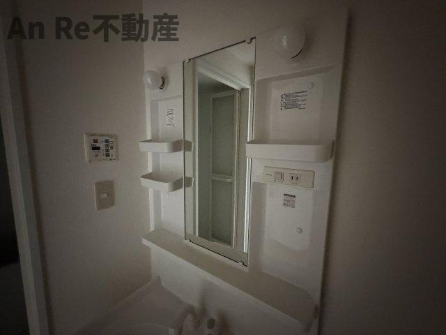 川口市朝日１丁目の賃貸マンションの独立洗面台