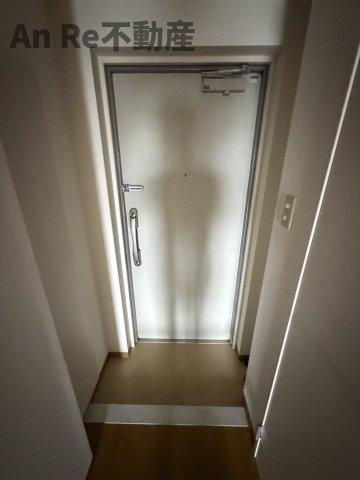川口市朝日１丁目の賃貸マンションの玄関