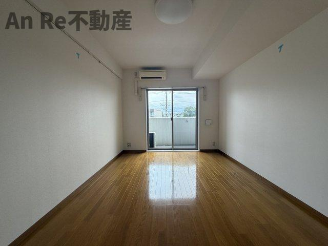 川口市朝日１丁目の賃貸マンションの寝室