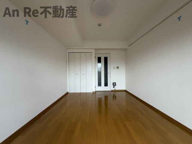 川口市朝日１丁目の賃貸マンションの洋室