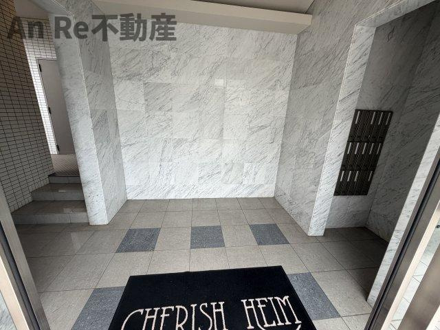川口市朝日１丁目の賃貸マンションのロビー