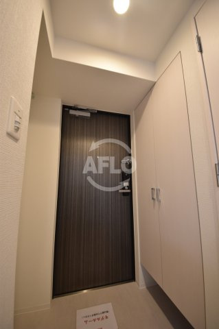 エスリード大阪梅田WESTの玄関|エスリード大阪梅田WEST　玄関スペース