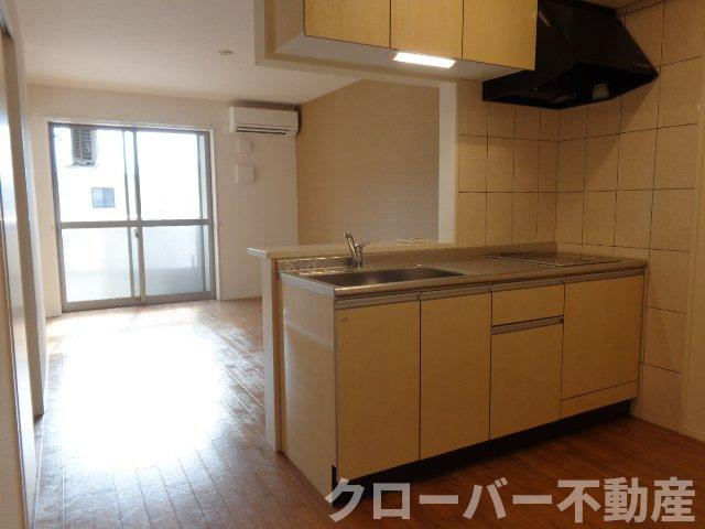プティ・フルールのキッチン|キッチン