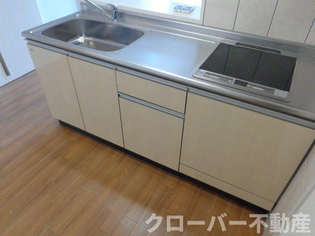 プティ・フルールのキッチン|カウンターキッチン