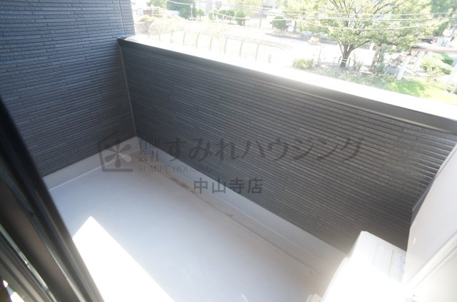 レジデンス荒牧のバルコニー|参考、同建物・同間取りの号室