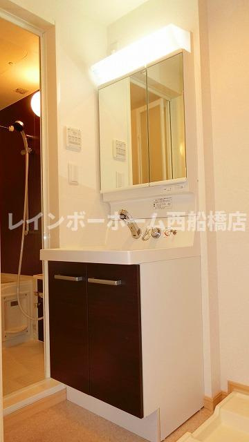 パークフロントレジデンスの独立洗面台