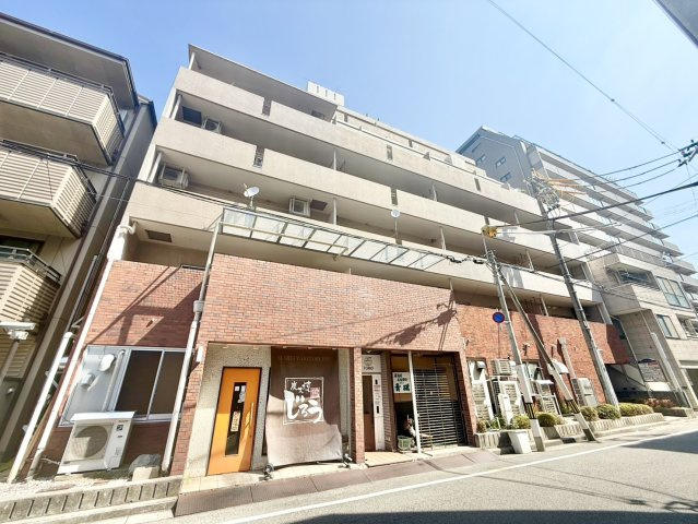 パークサイド明石の外観|周辺施設が充実しており、利便性の良い環境です♪
