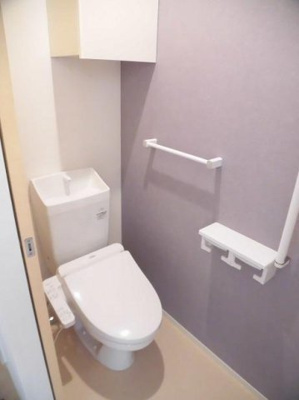 【トイレ】 | オー・ヴィラージュⅠ | シンプルで使いやすいトイレです