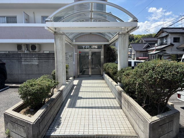 Ｔフラッツのエントランス