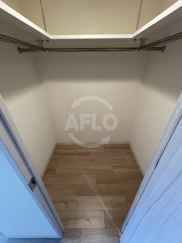 プレサンス江戸堀の収納|プレサンス江戸堀　ウォークインクローゼット